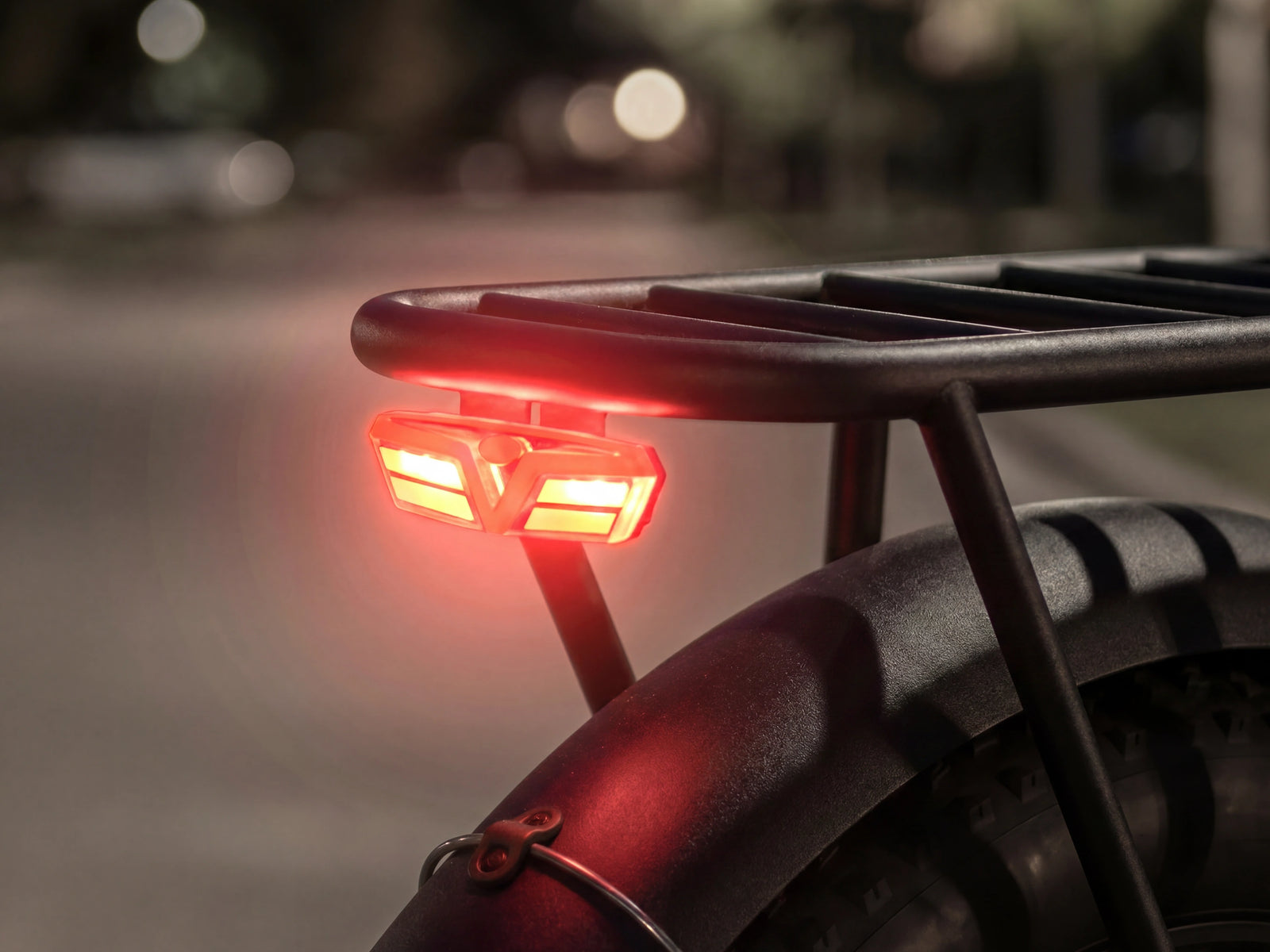 h6 pro 24 rlight.webp h6 pro 24 rlight.webp